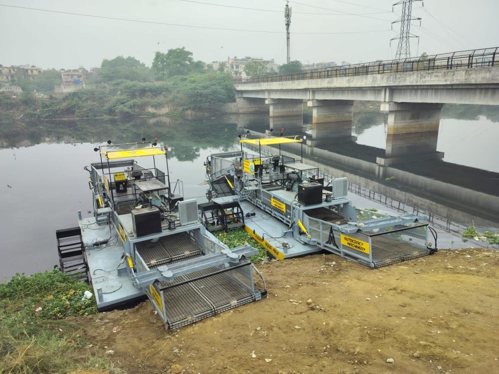 Autocracy Machinery Deploys Dual-Purpose Weed Harvesters in Delhi