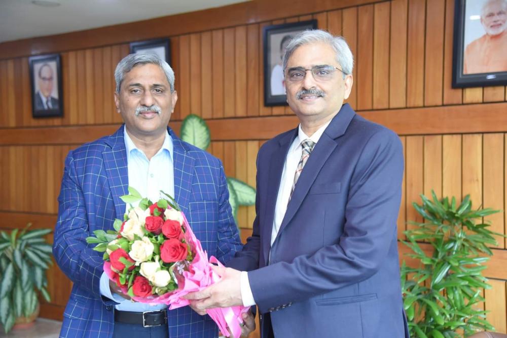 Central Vigilance Commissioner Commends Coal India for Commitment to Green Goals